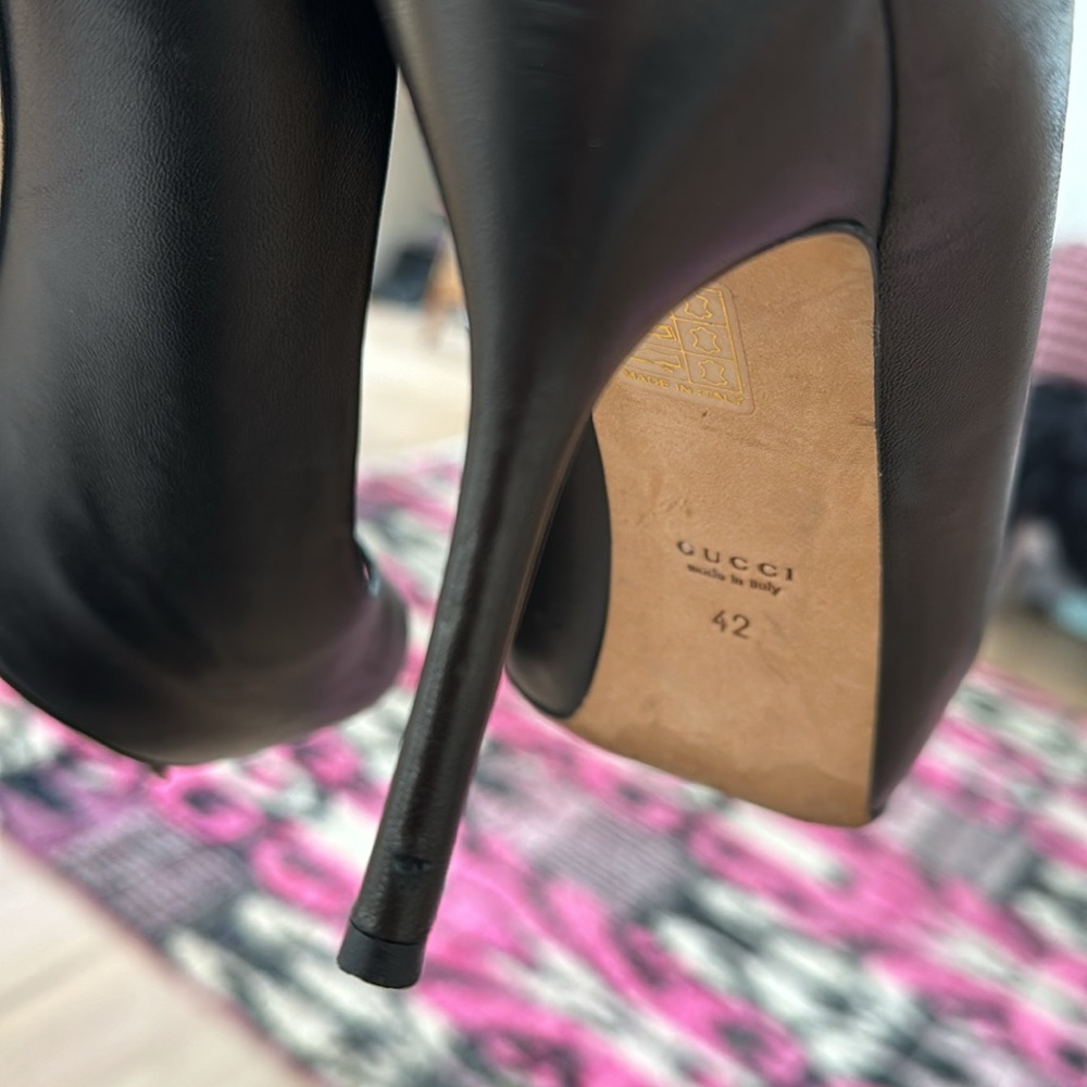 Gucci platform, peep toe heels. Size 42. Black. Only wear is on bottom. Gorgeous - Picture 6 of 6